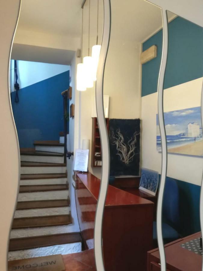 Hotel La Bussola Муджа Экстерьер фото